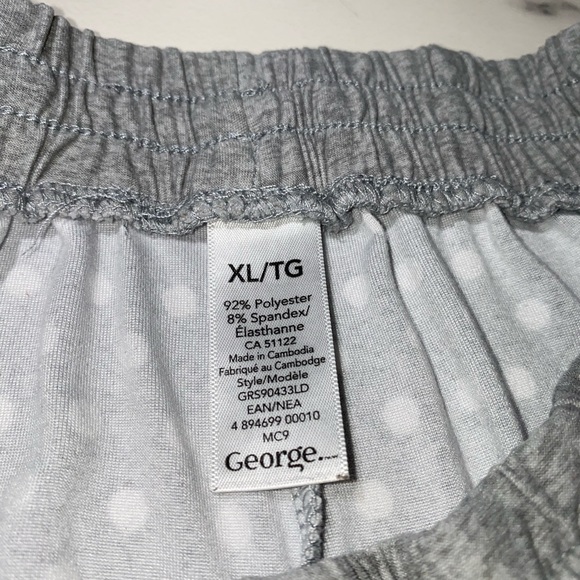 Comfortable Poka-Dot Pyjama Shorts - Picture 3 of 3